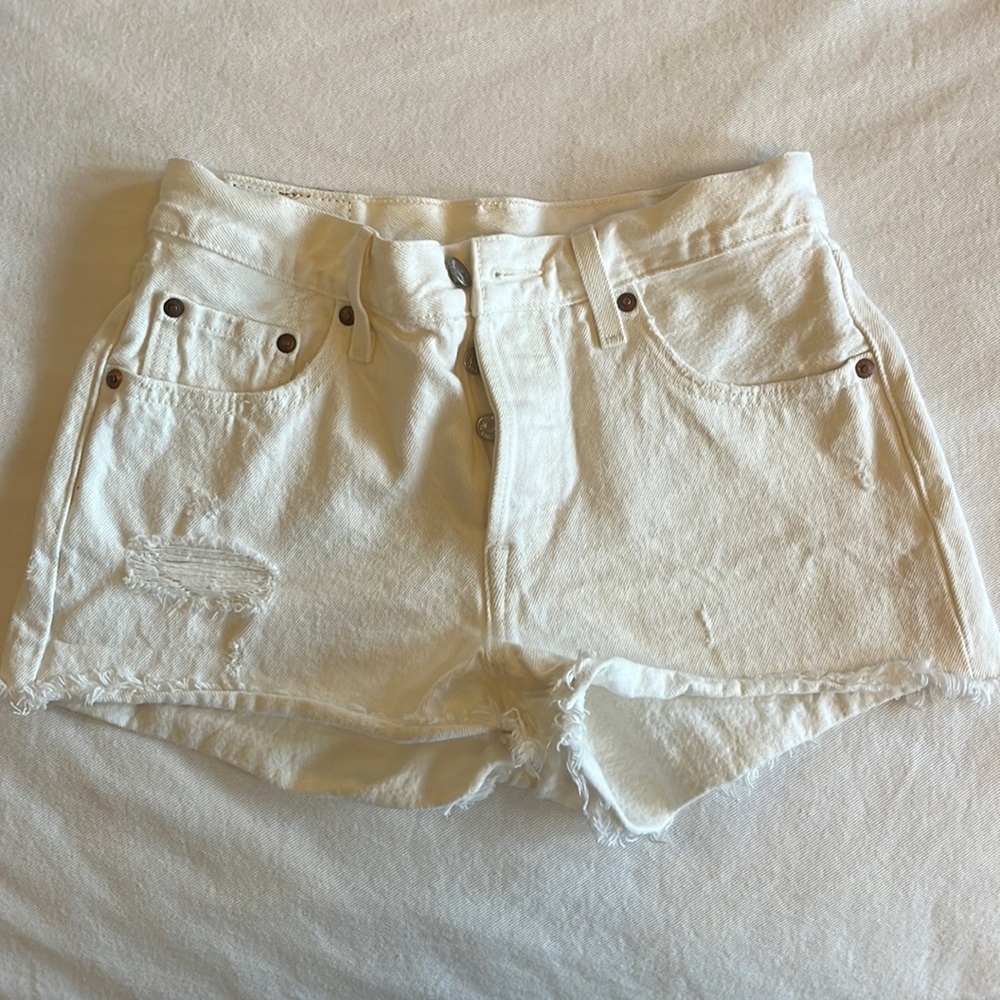 Levi’s 501 white jeans shorts
